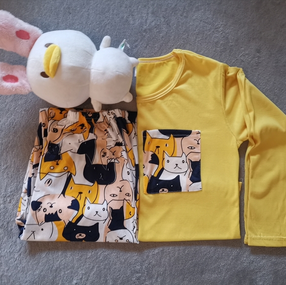 Calico Pajamas - Picture 1 of 1